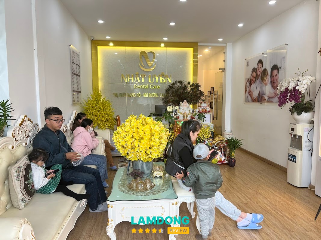 Nha khoa thẩm mỹ Nhật Uyên Tp Đà Lạt – cạo vôi răng ở Đà Lạt
