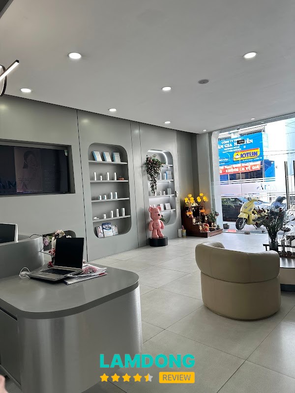 Amia Beauty Center – thiết bị chăm sóc da