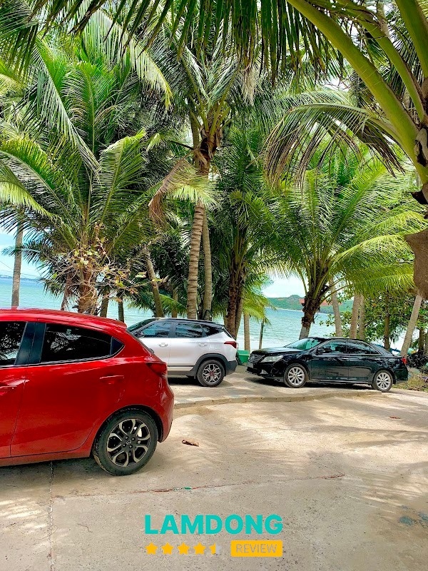 Vườn Dừa Ý Nghĩa – không gian ven biển