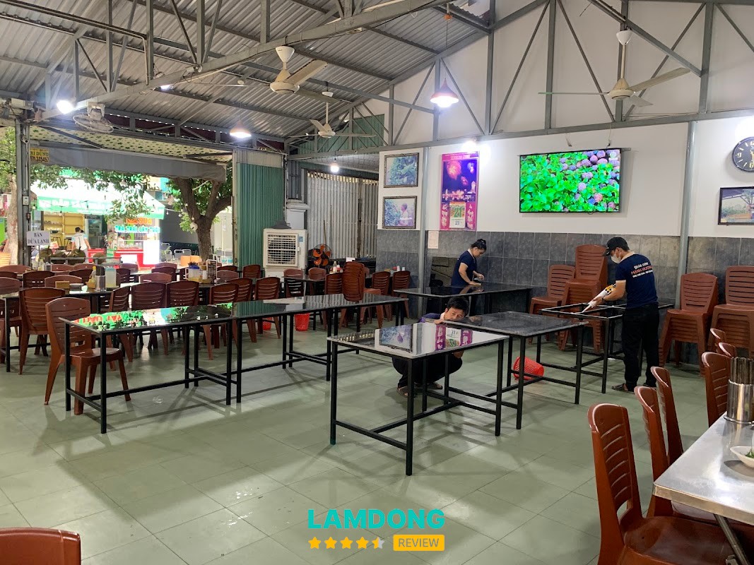 Cơm Gà Hạnh Hương