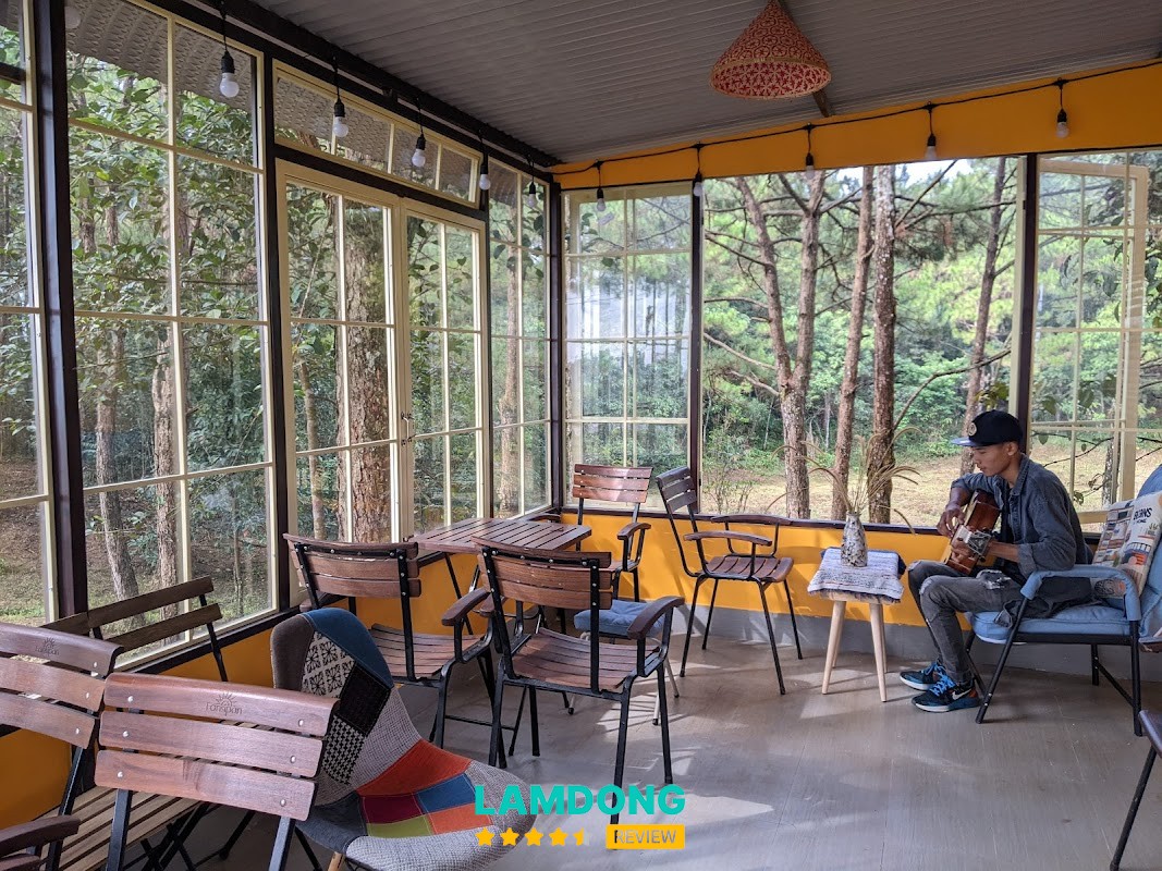 Cà phê Ngày Về – 85 Lê Thị Riêng