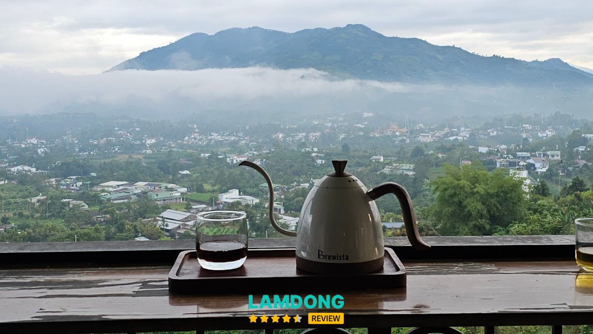 Mom Coffee_ Photobike the top view – không gian trên cao