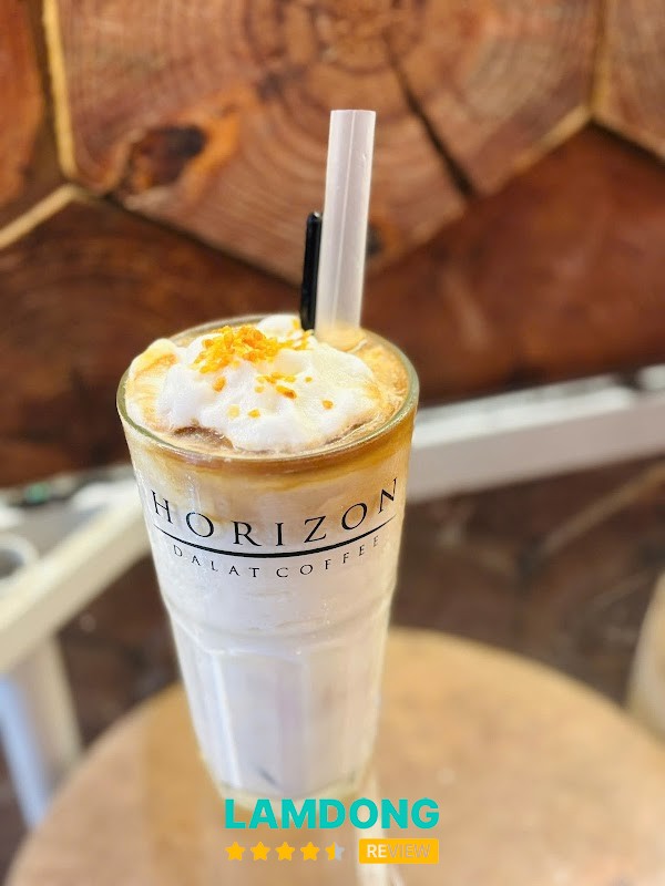 Horizon Coffee Da Lat – view núi rừng