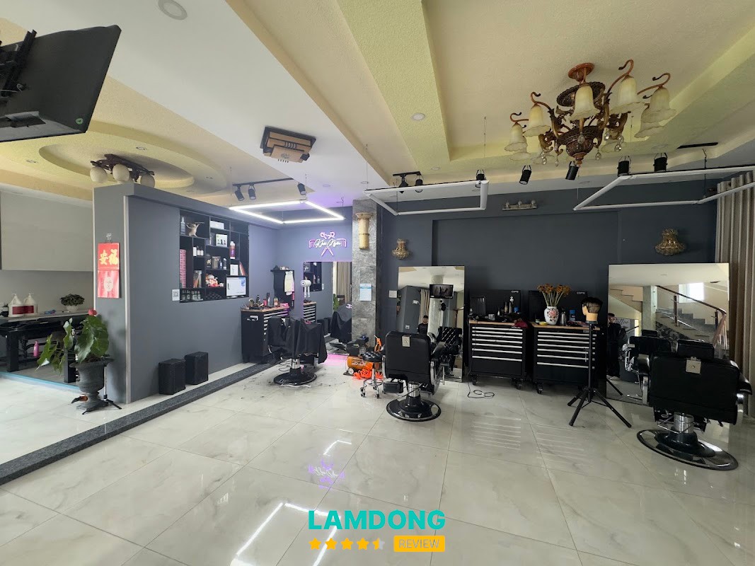 Cut N Shave Station – không gian tiệm cắt tóc nam