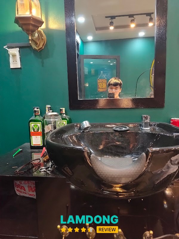 Tom Barber – 16B Hoàng Văn Thụ, Xuân Hương - Đà Lạt