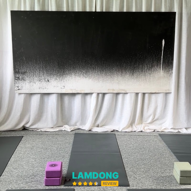 Ore yoga lớp học Đà Lạt