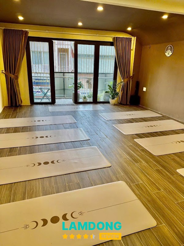 TTR YEN CHAU YOGA phòng tập