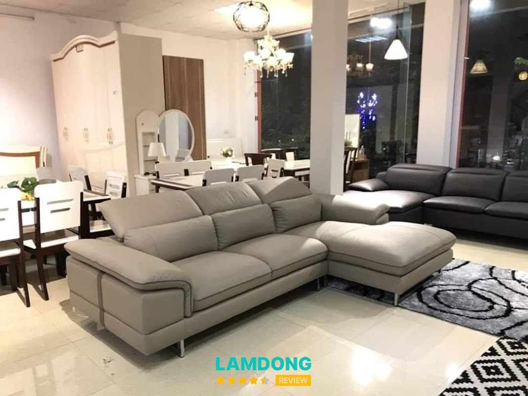 Trang Trí Nội Thất Gỗ Hoàng Long Bảo Lộc – không gian trưng bày