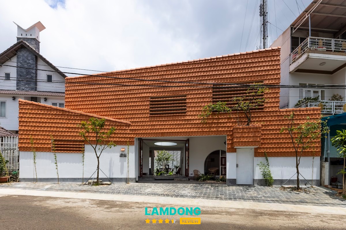 Xây dựng & thi công trọn gói The Roof Builders – công trình hoàn thiện