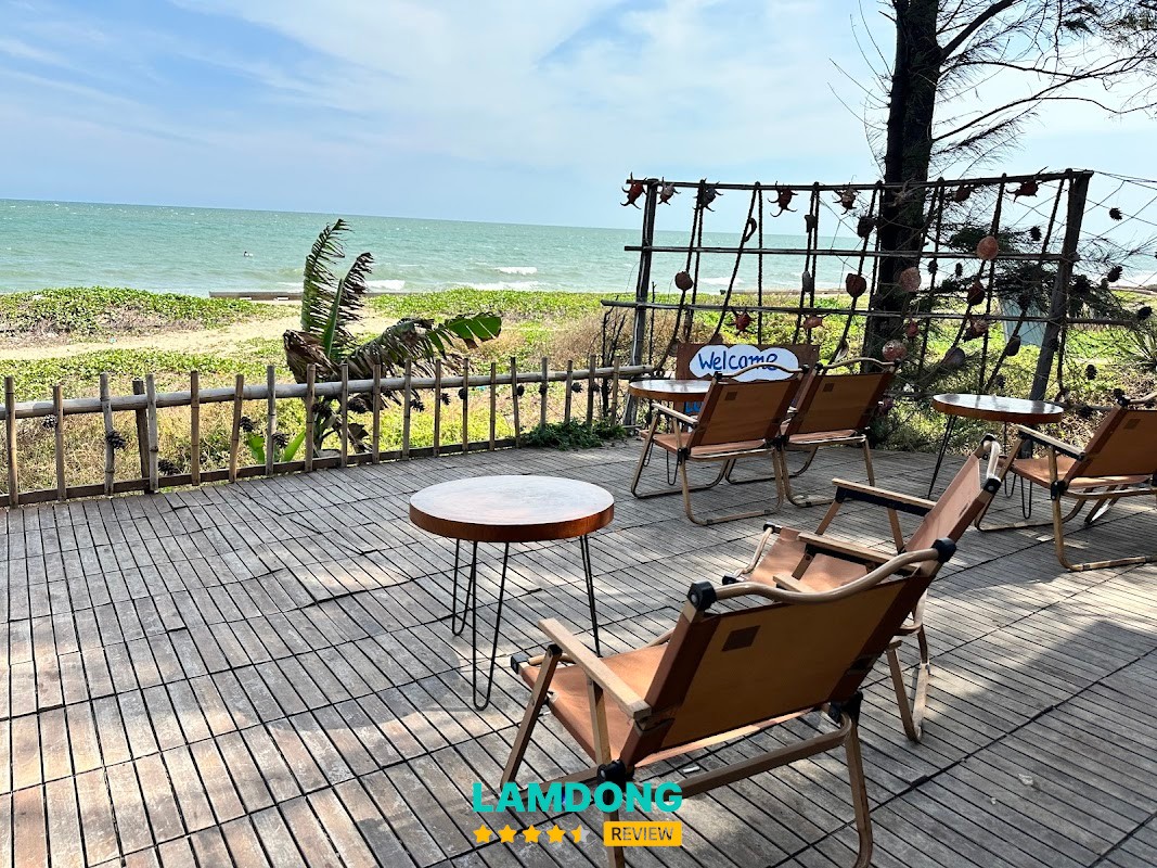 The Sea Coffee Phan Thiết view biển