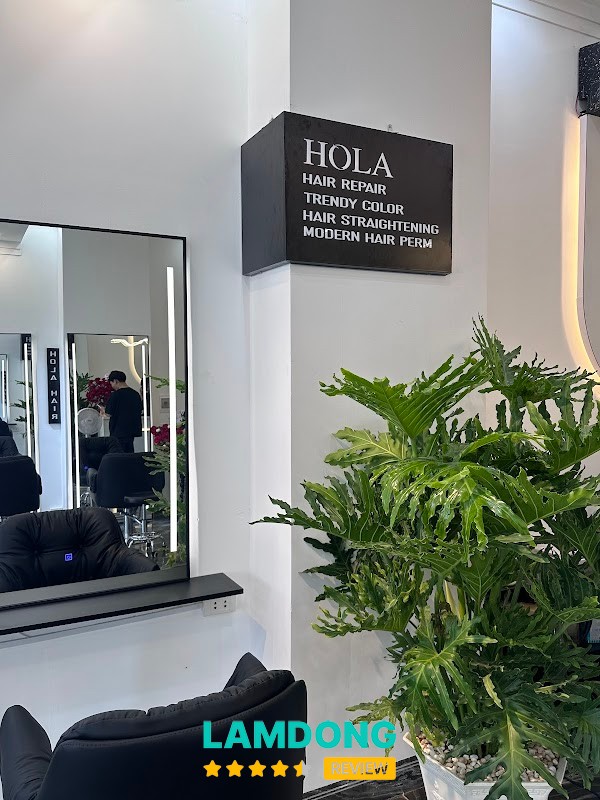 HOLA Hair Salon - Gia Nghĩa – không gian salon