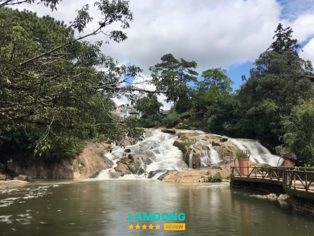 Thác Cam Ly khu tham quan