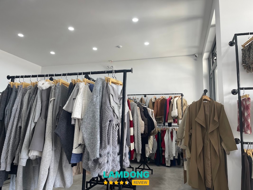 Tiệm Nắng – cho thuê áo dài chụp ảnh Đà Lạt