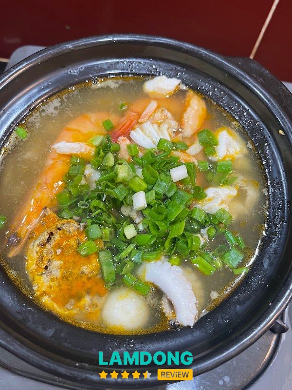 Món ăn tại Bánh Canh Ghẹ Nhà Mía
