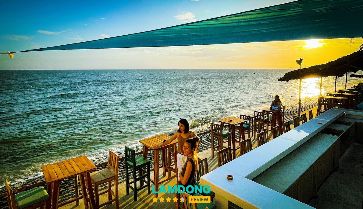 Nirvana Beach Club – cocktail bia và DJ