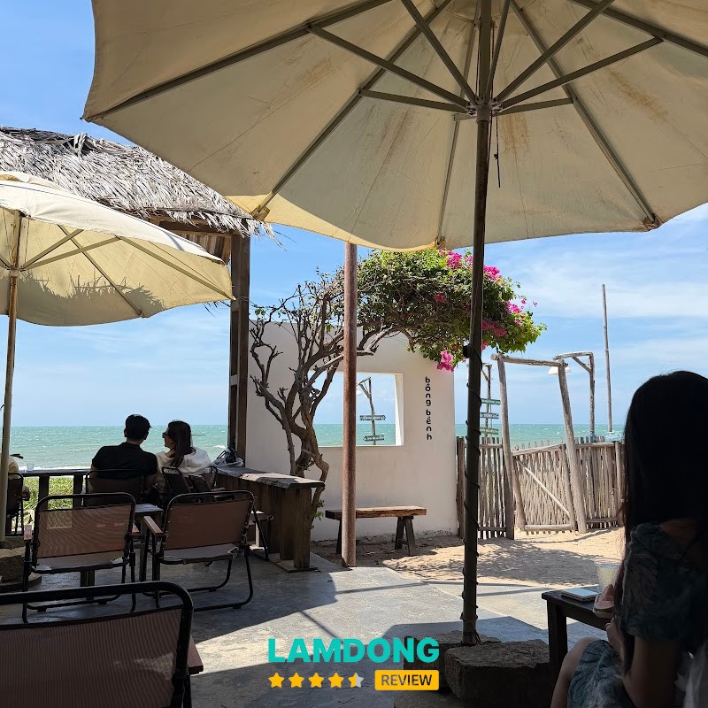Cafe Bồng Bềnh – quán cafe có bia view biển