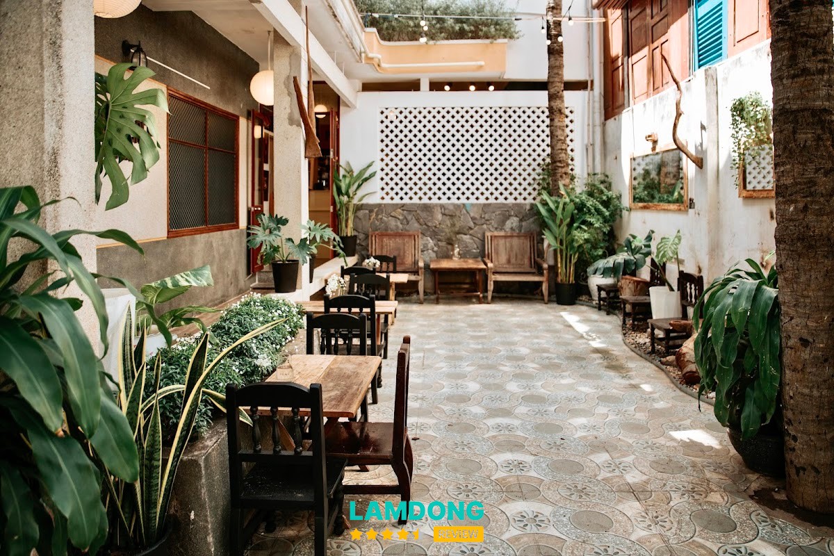 Phễu Cafe Phan Thiết acoustic