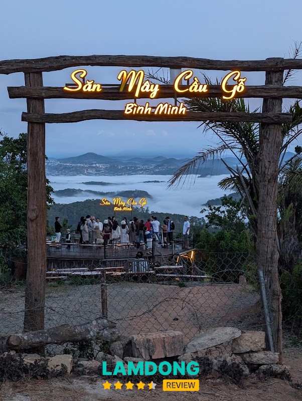 Biển Mây Chill – view mây sát chân