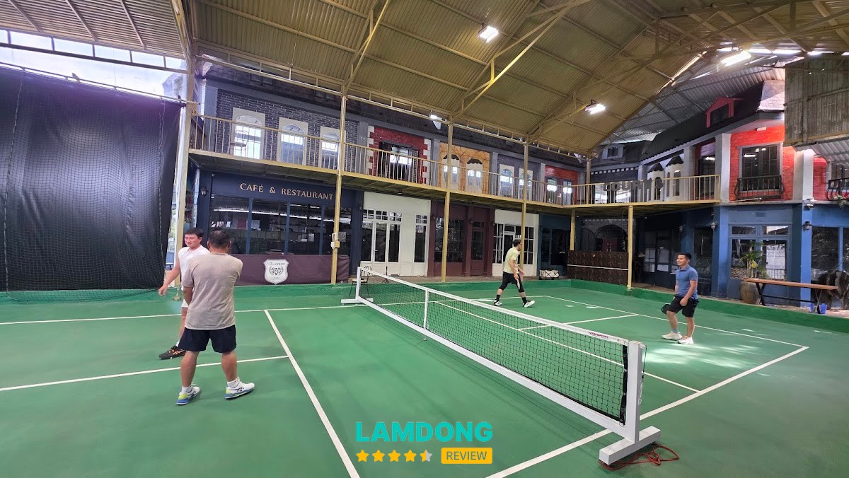 The Court Dalat sân pickleball đẹp