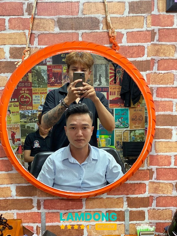 Tuấn Trần Barbershop – dịch vụ tóc nam