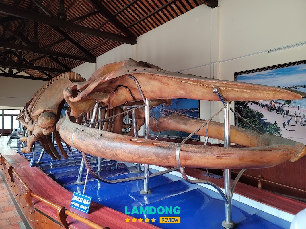 Dinh Vạn Thủy Tú – 54 Ngư Ông, Phan Thiết, Lâm Đồng, Việt Nam