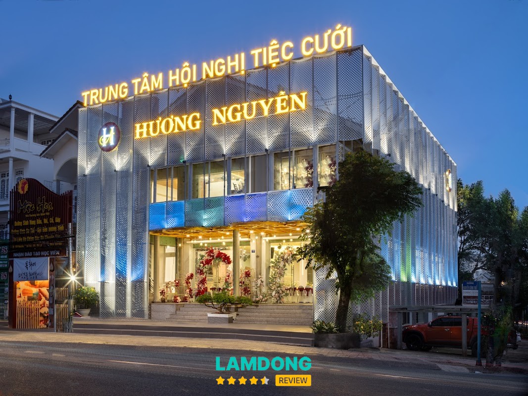 Hương Nguyễn Wedding sảnh cưới