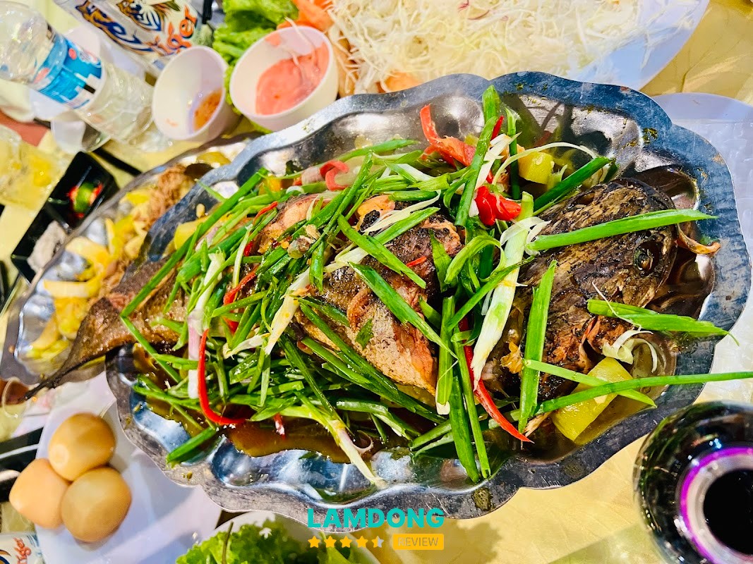 Nhà hàng Sơn Phát gala dinner