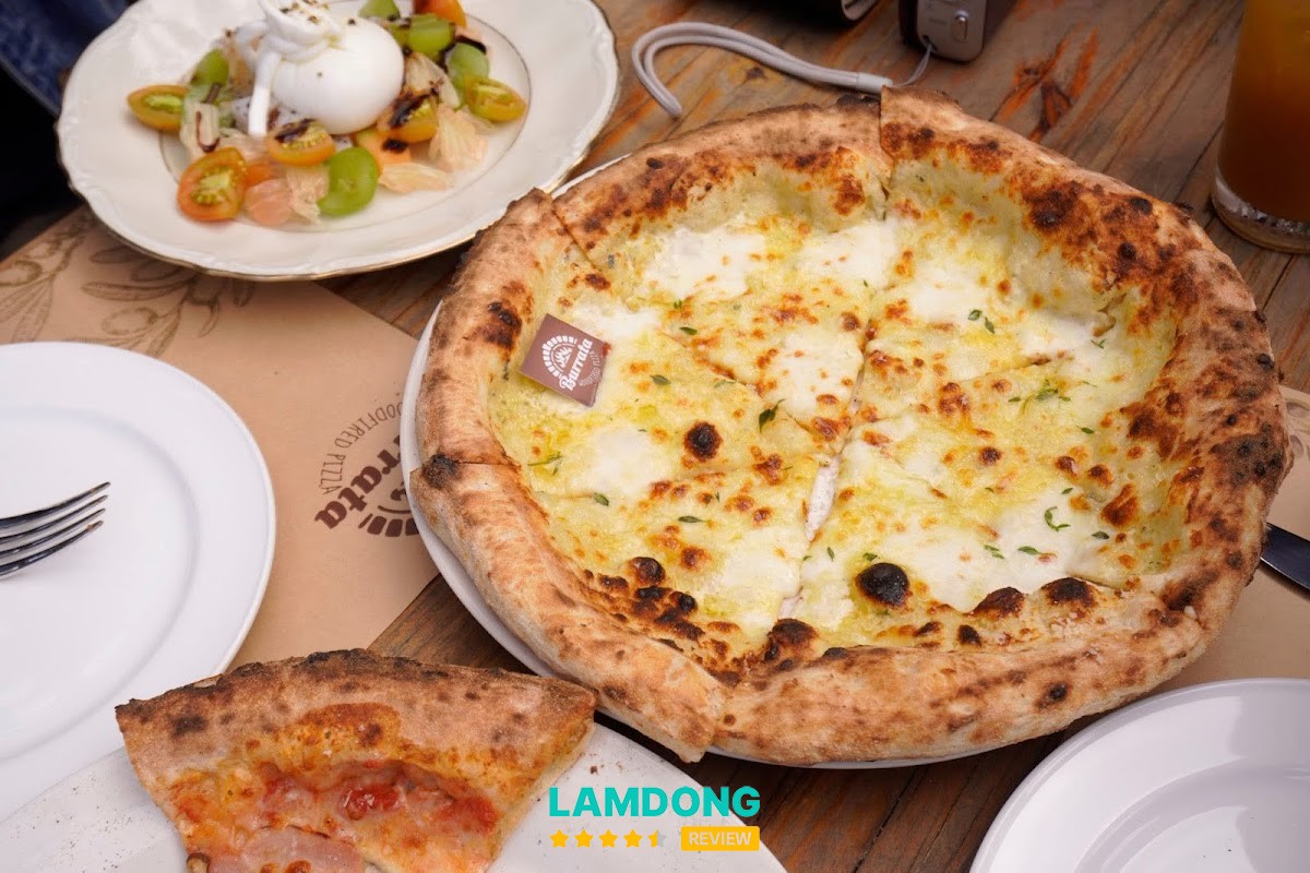 Burrata Woodfired Pizza – quán pizza Đà Lạt view đẹp giữa rừng