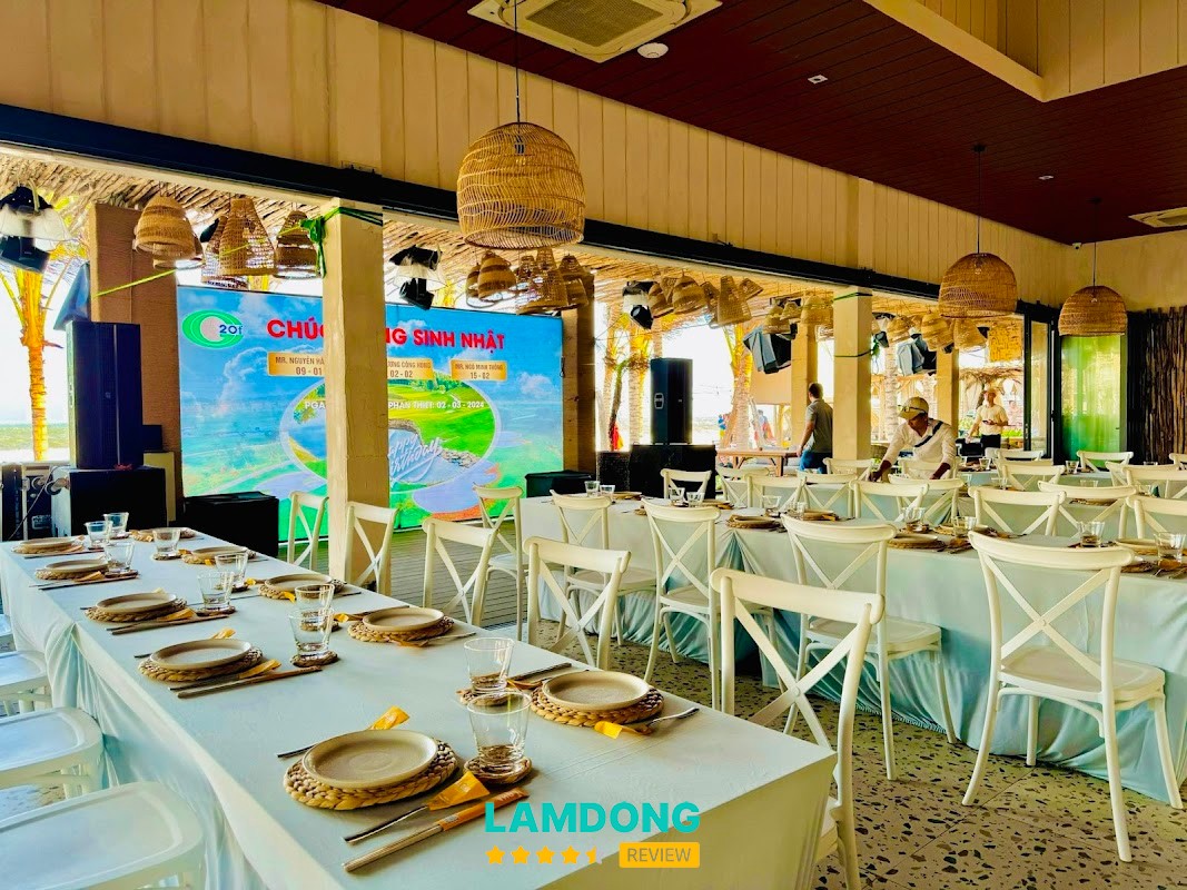 Aloha Beach Club Phan Thiết