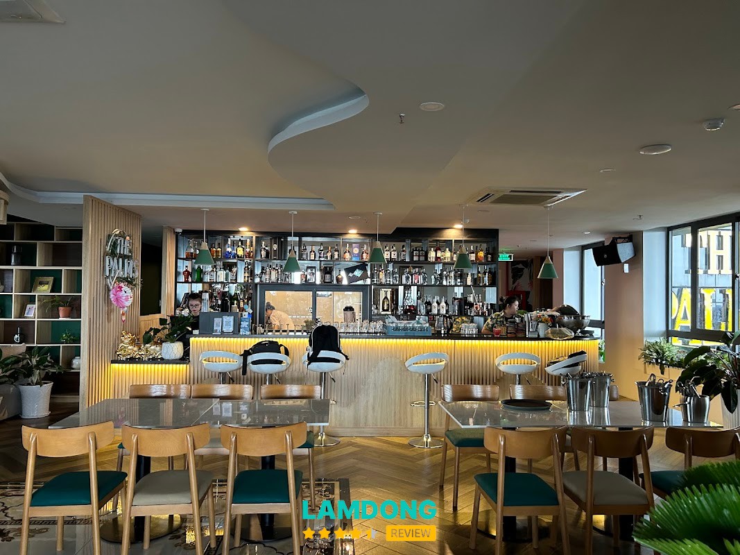The Palms Lounge Phan Thiết