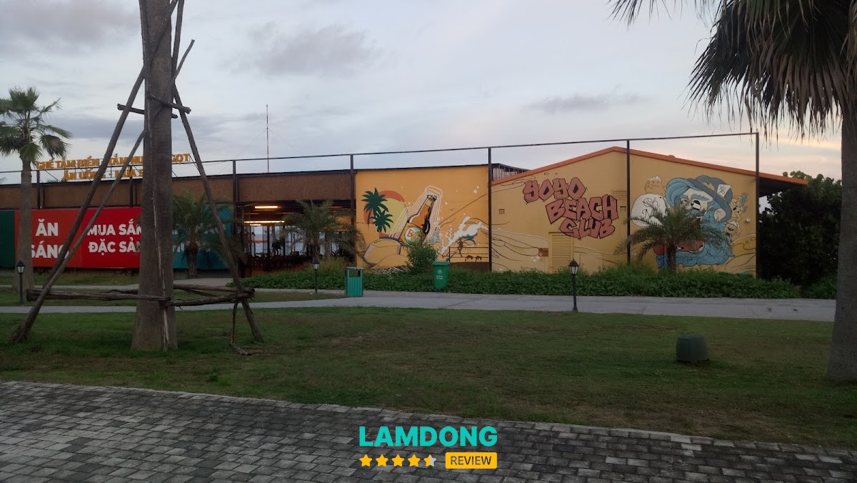 YOYO Beach Club Phan Thiết