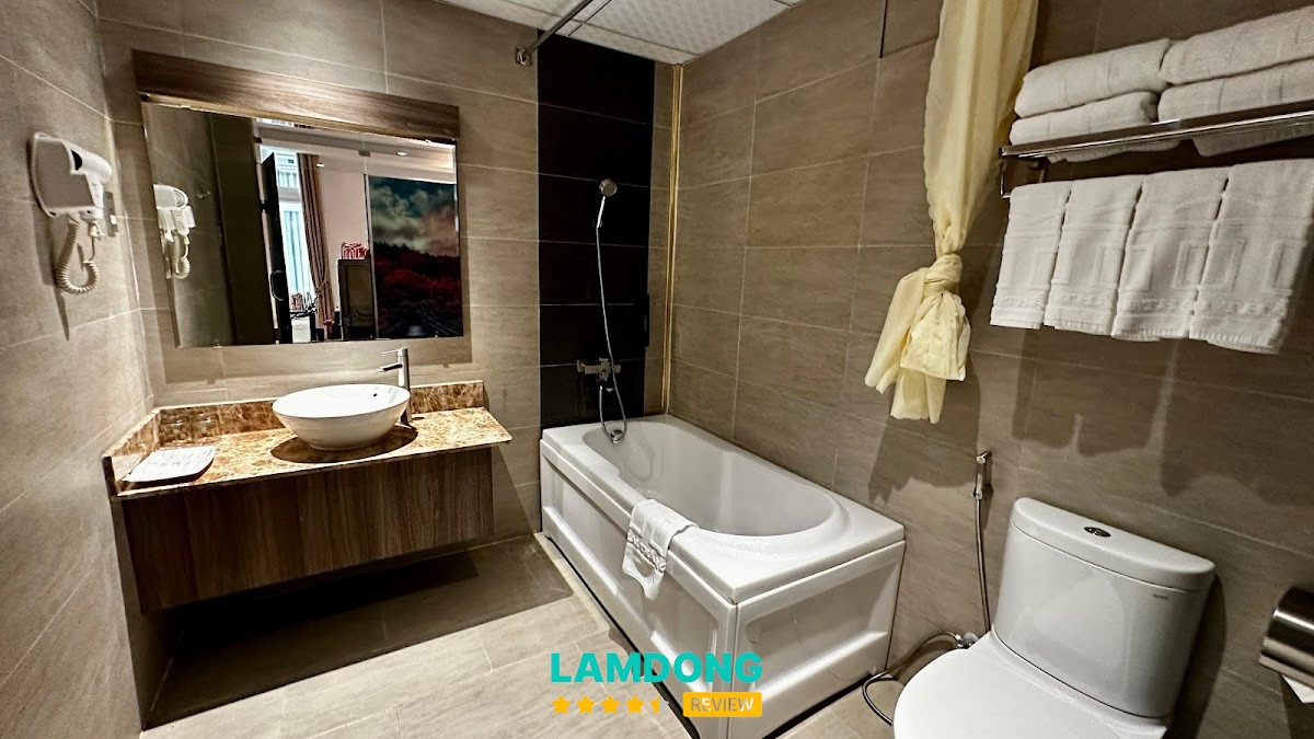 Mai Thang Hotel – khách sạn 3 sao Đà Lạt