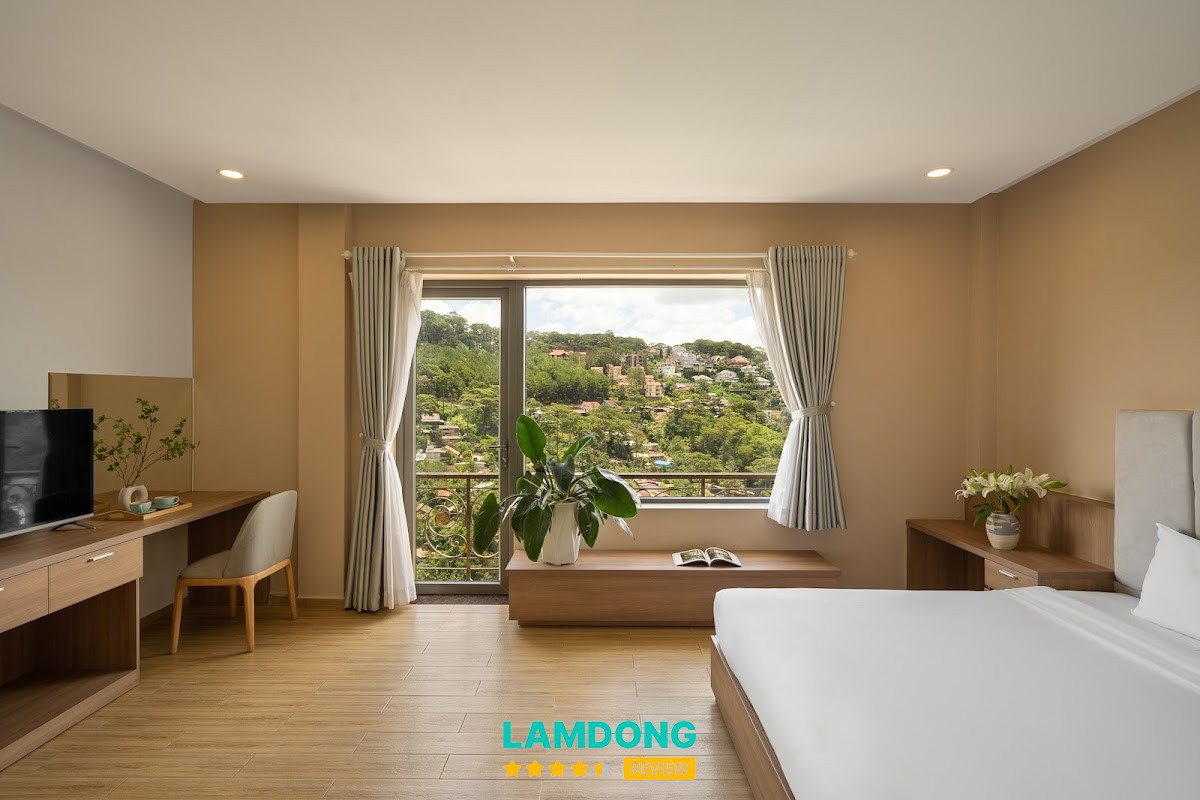 Gold View Boutique Hotel – phòng view Đà Lạt