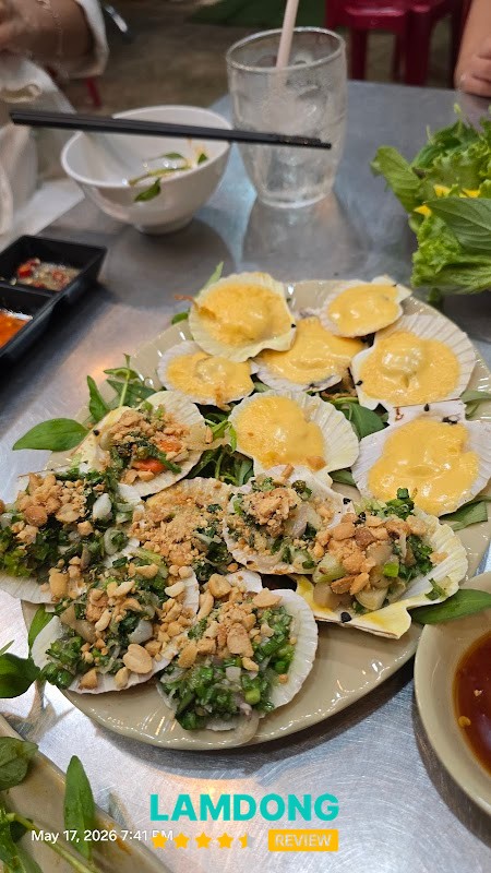 Quán Hải Sản Duy Lợi – không gian quán