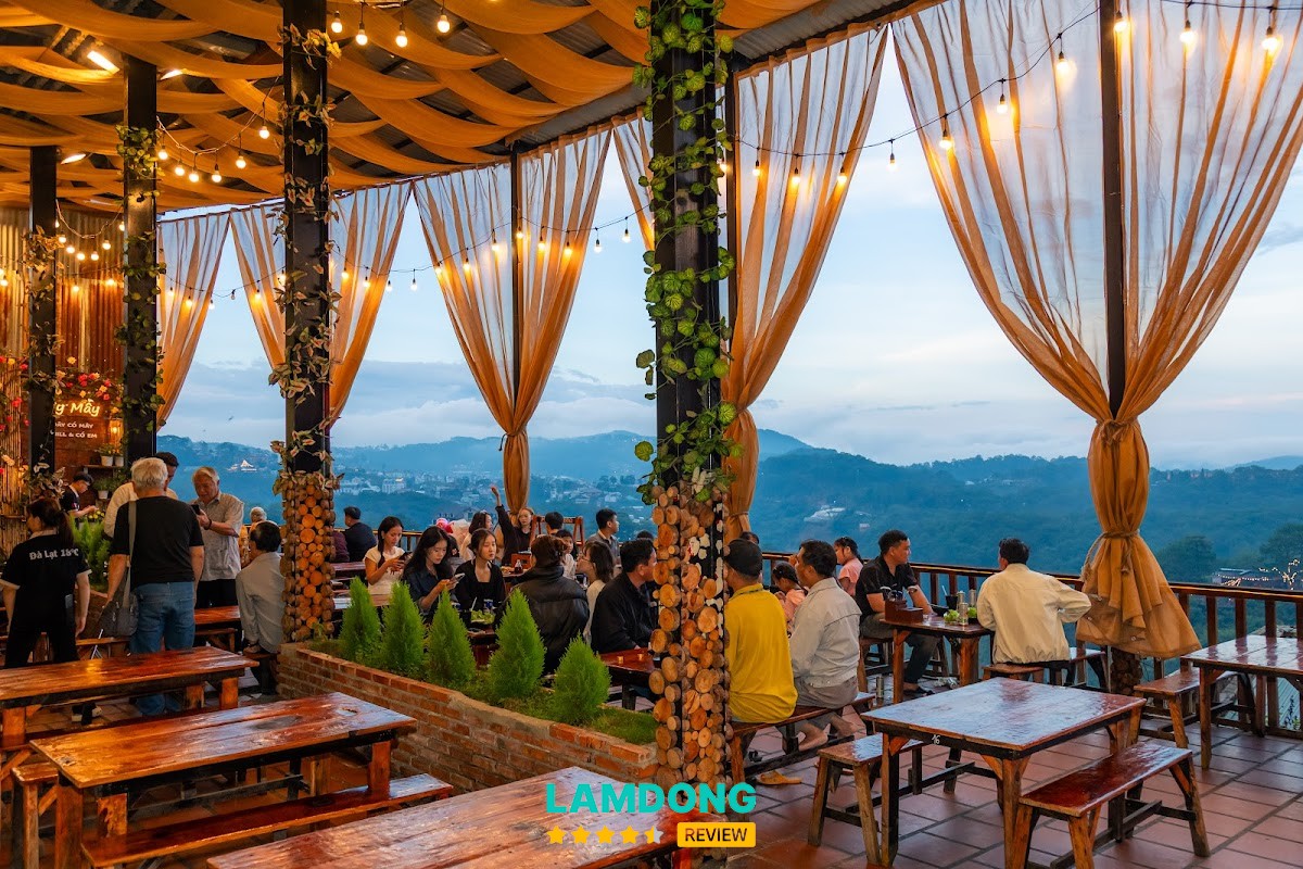 Tiệm lẩu nướng Mây Mây Đà Lạt