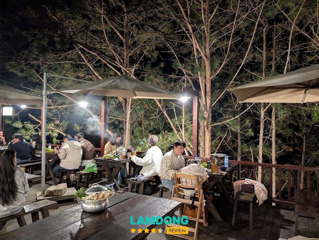 tiệm nướng trong rừng Đà Lạt