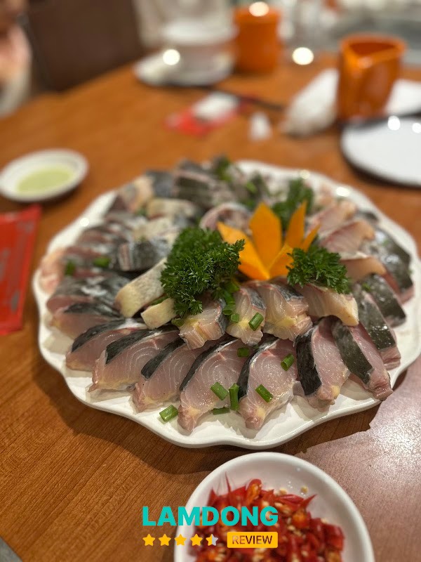Lẩu cá Tầm Hoàng Gia – quán lẩu Đà Lạt ngon