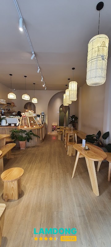 La Lapine Bakery Coffee bánh và matcha