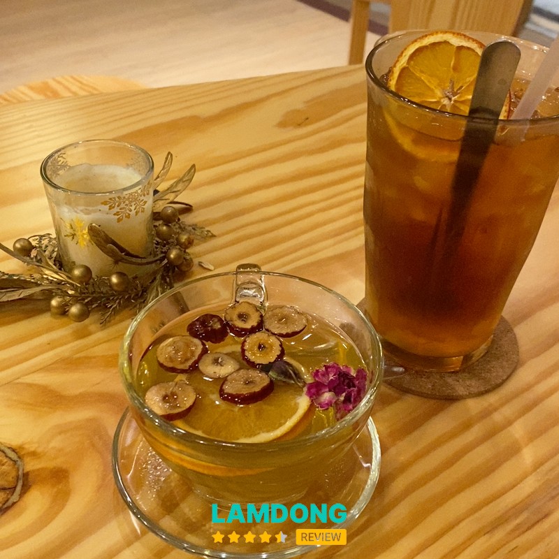 La Lapine Bakery Coffee không gian