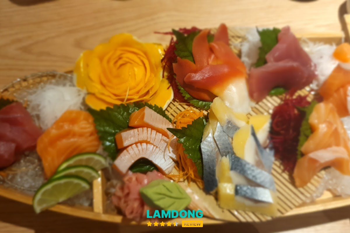 Không gian Ganeya Sushi Mạc Đĩnh Chi