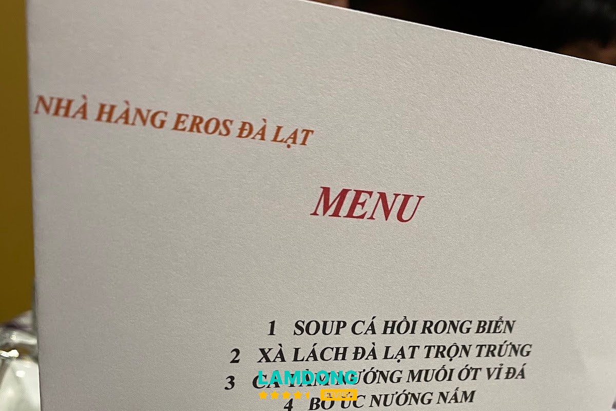 Sashimi cá hồi tại Eros Đà Lạt