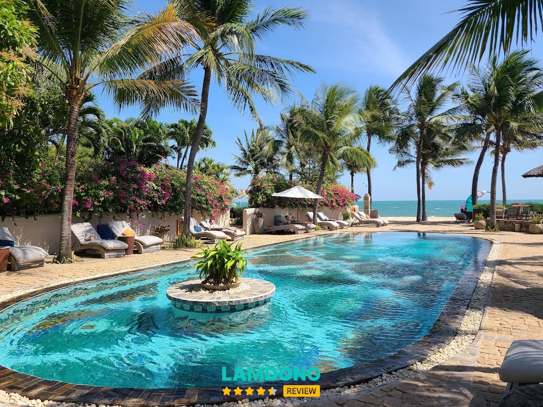 Sailing Club Resort bãi biển