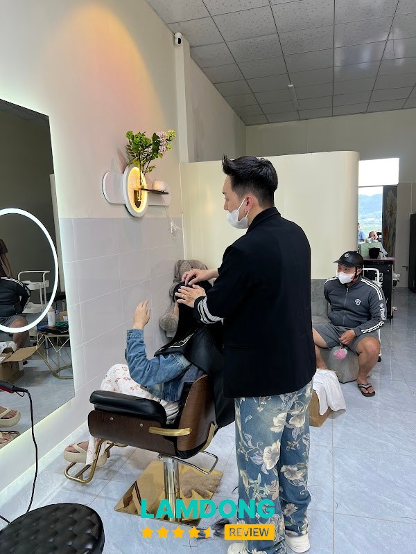 Hair salon Anh Hàng Xóm – dịch vụ nhuộm tóc