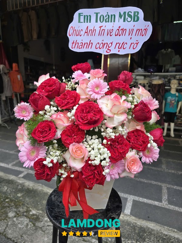 Linh Flower Gia Nghĩa – giỏ hoa tặng đối tác