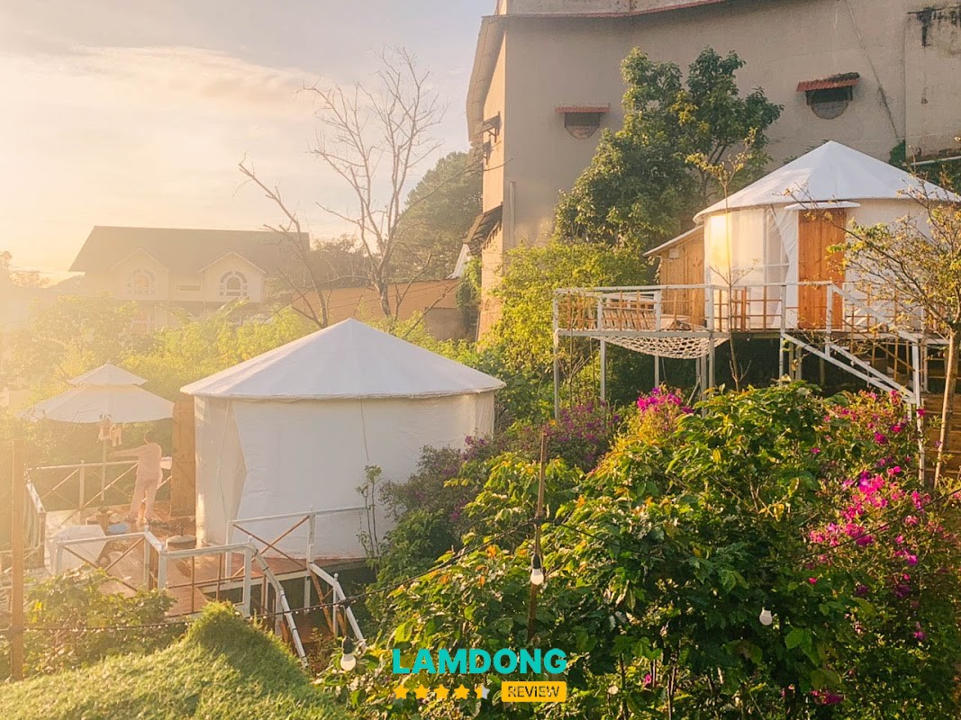 Mộc Glamping & Ecohouse – 24 Khe Sanh