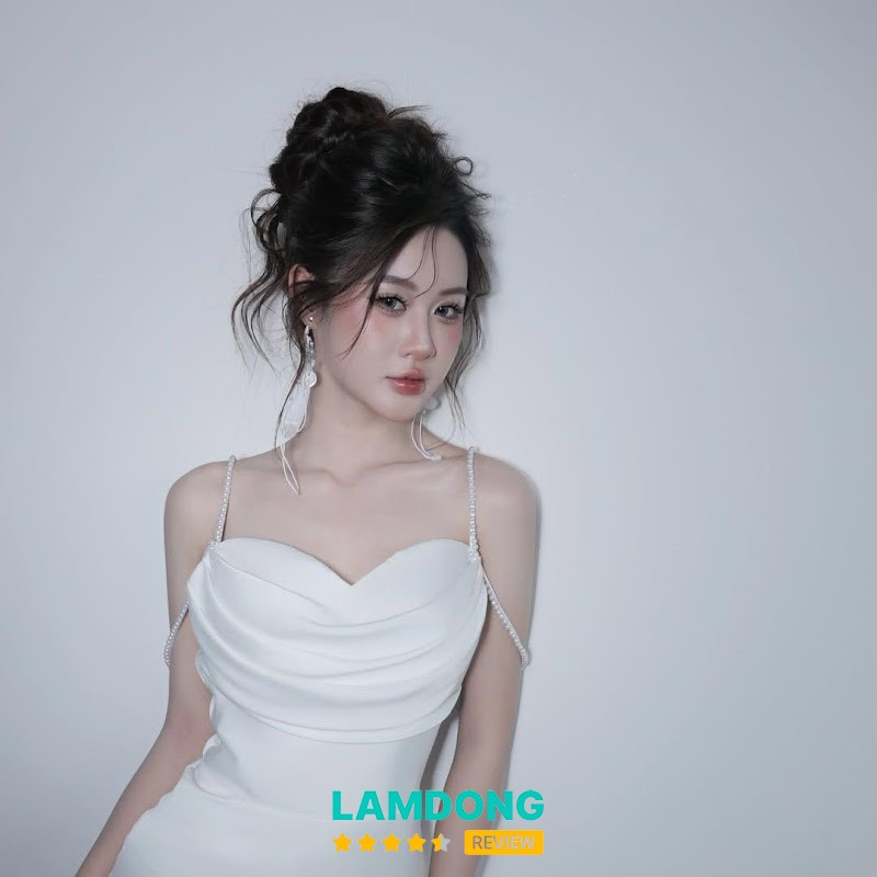 Jennis Châu Makeup – trang điểm dự tiệc