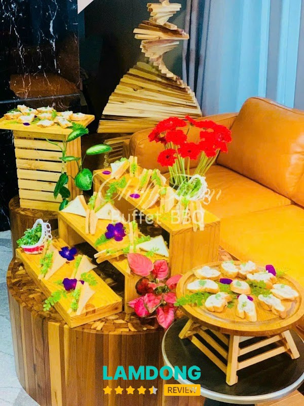 Chef Tuan set up tiệc sinh nhật Đà Lạt