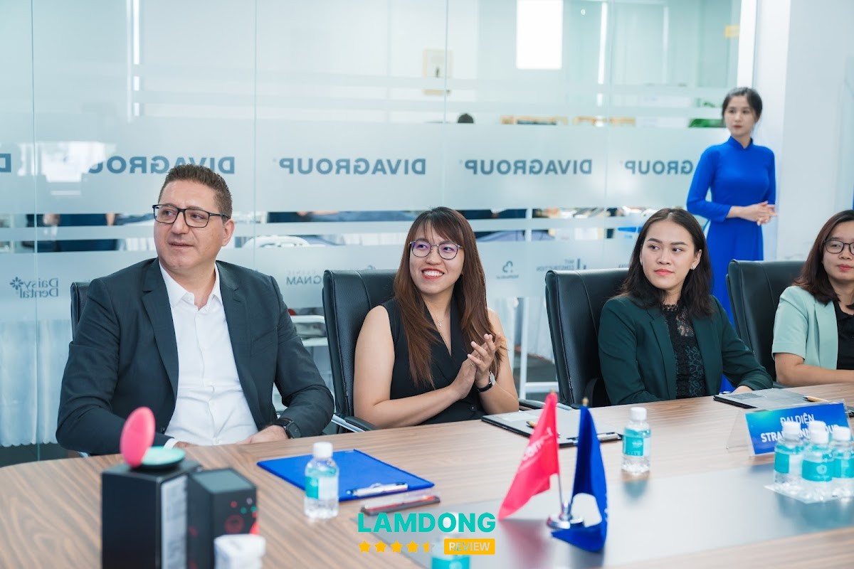Nha Khoa Quốc Tế DAISY Bảo Lộc – thiết bị nha khoa