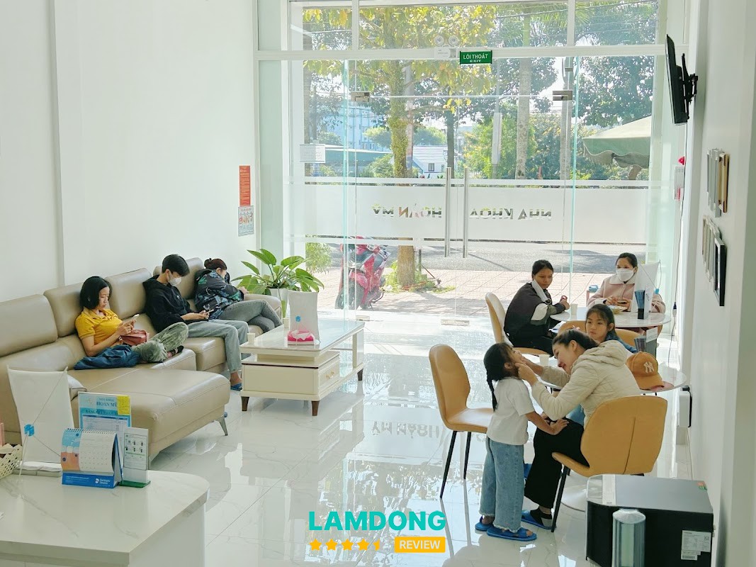 Nha khoa Hoàn Mỹ - Khu hàng dừa Bảo Lộc – không gian phòng khám