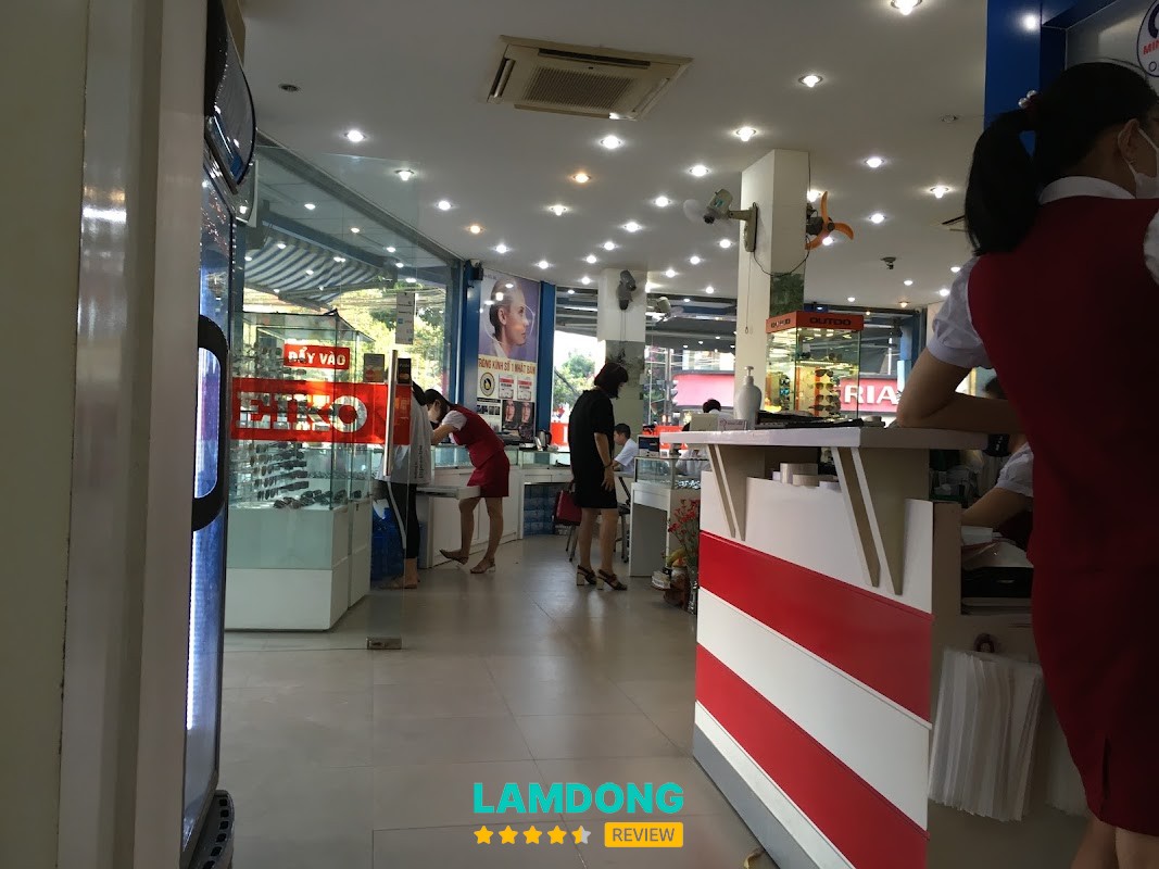 Mắt Kính Minh Nhã – gọng kính và tròng kính